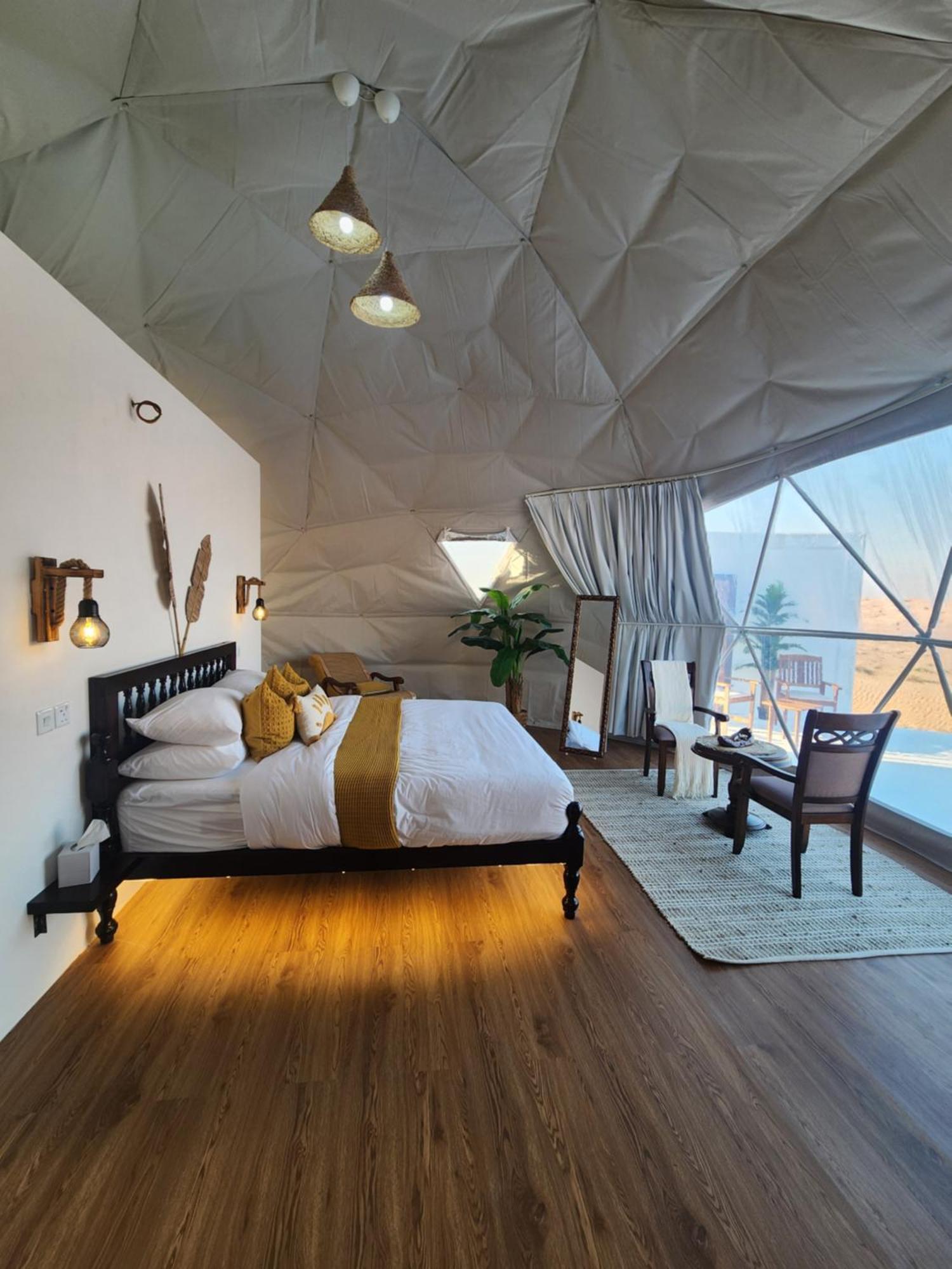Bubbles Domes Private Cmp Kemp