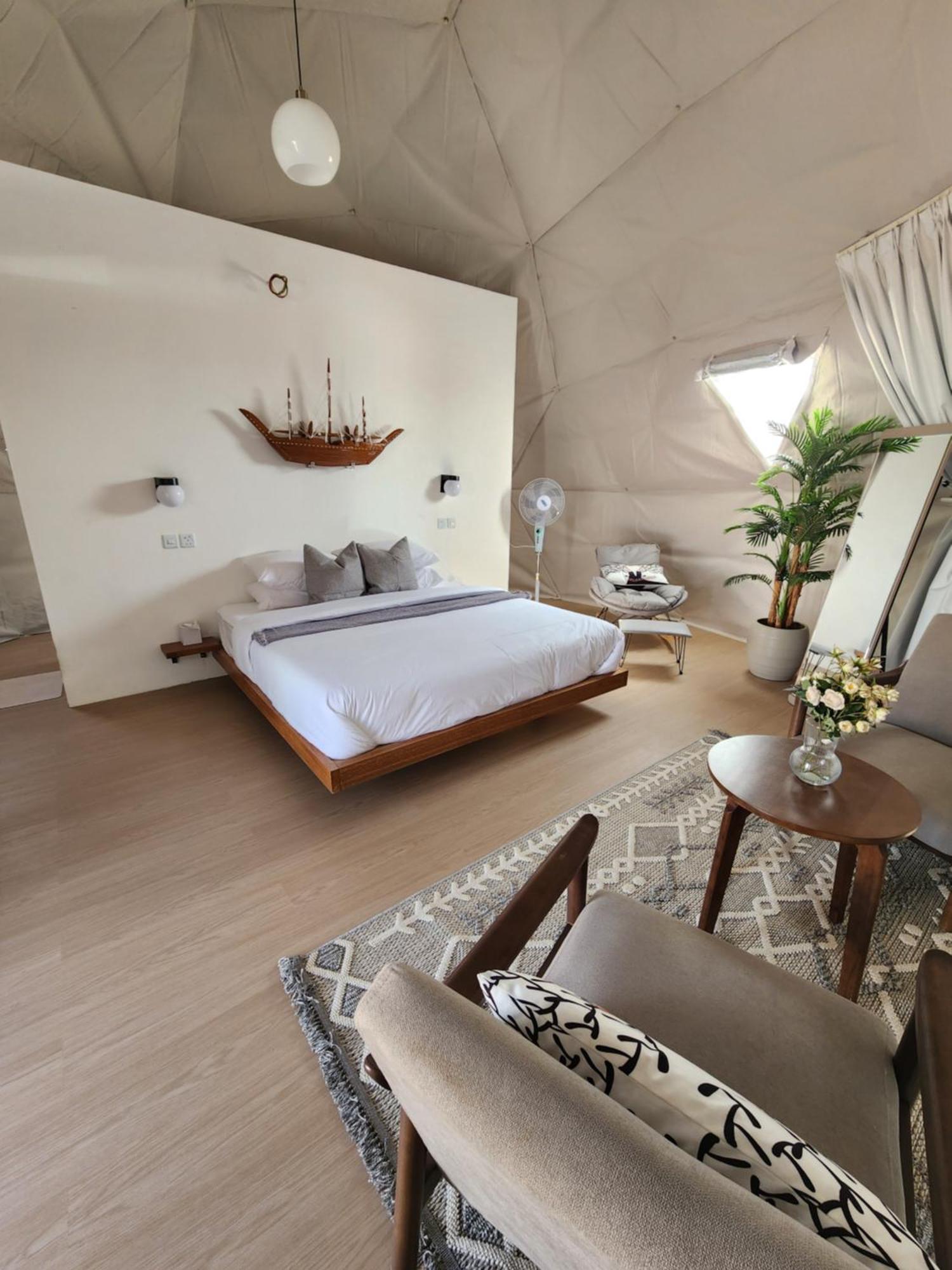 Bubbles Domes Private Cmp Campsite Al Wasil